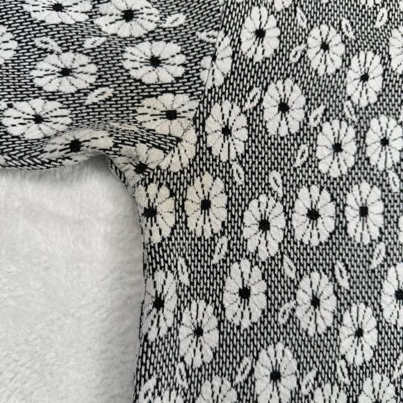 Vintage Camelashes Black and White Floral Daisy Knit Shirt Size Large - Picture 8 of 8